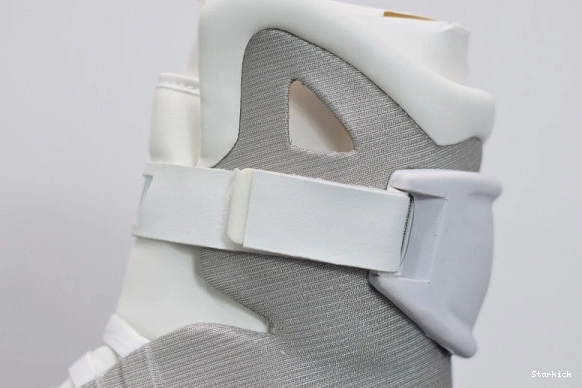 MAG NIKE 0720